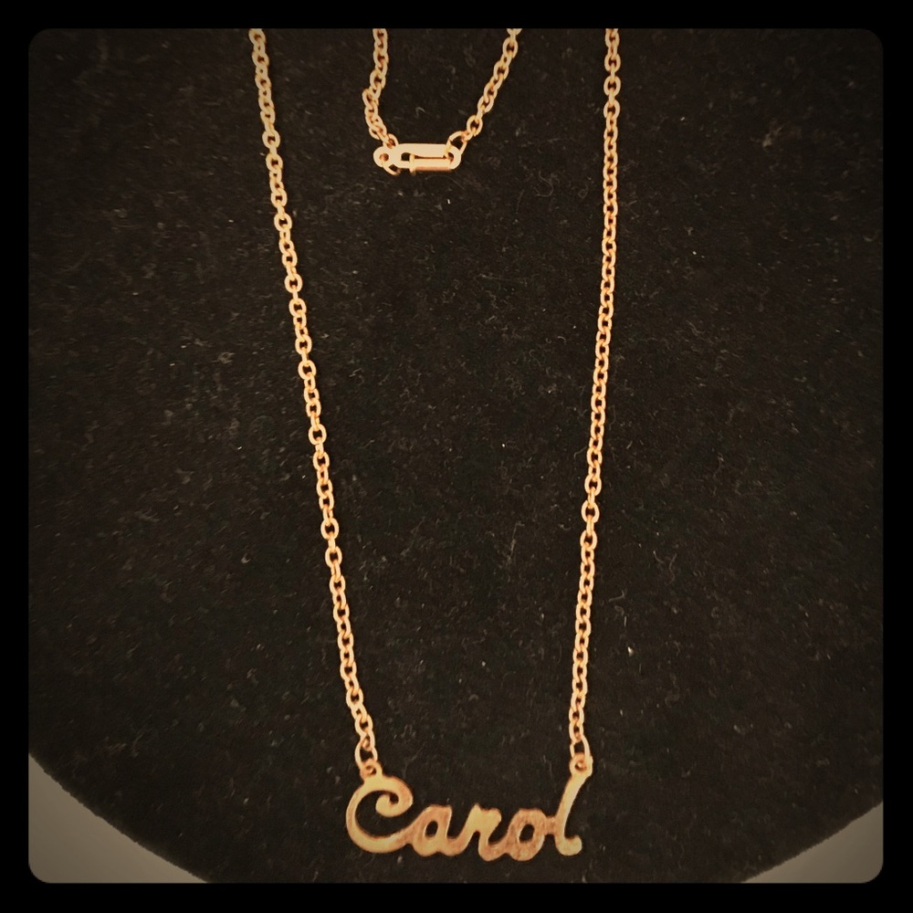 ✨VINTAGE GOLD CAROL NECKLACE✨